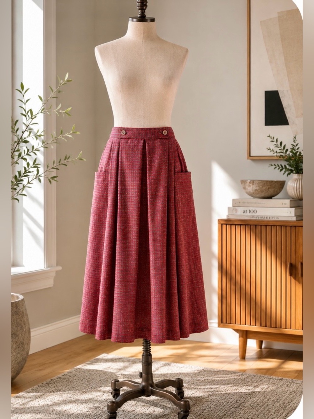 VTG WEATHERVANE Pleated Midi Skirt
- Union Made USA Matching Blazer
Available